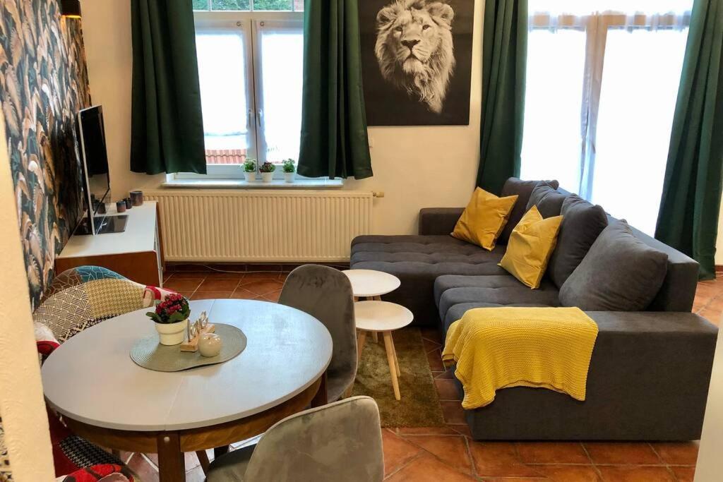Apartment Zum Goldenen Lowen Inkl. Parkplatz & Wlan Erfurt Extérieur photo